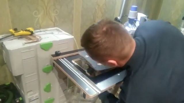 Видео обзор от Алексея Катюшина. Установка циркулярной пилы в верстак смотреть онлайн