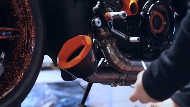 KTM 1290 SUPER DUKE R 2020 Austin Racing exhaust Full TITANIUM Sound and install