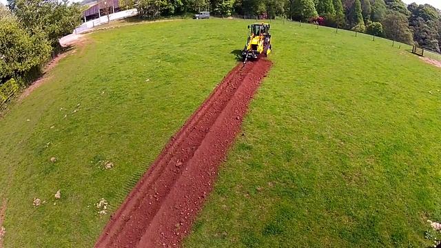 Гусеничный экскаватор-погрузчик JCB 1CXT смотреть онлайн