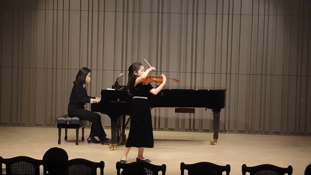 2022.2.21 Lalo Symphony Espagnole op.21 1st mov. смотреть онлайн