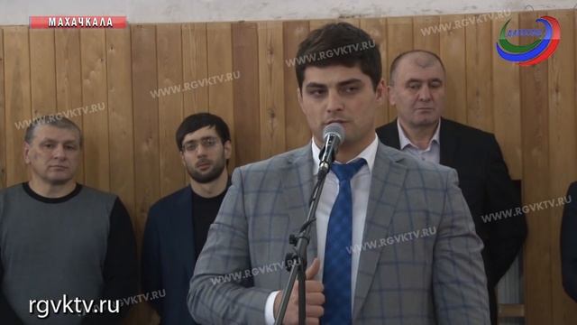 В школе олимпийского резерва города Махачкалы подвели итоги года среди борцов вольного стиля смотреть онлайн