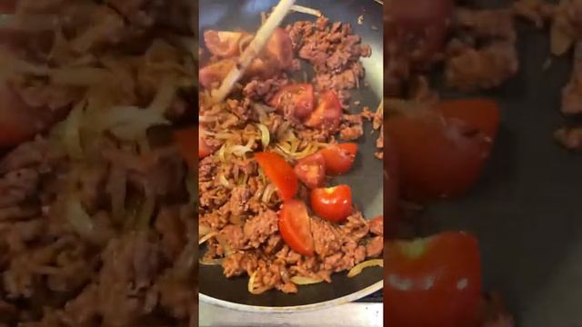 White asparagus with “next level” meat ragout;) by chef doyce смотреть онлайн