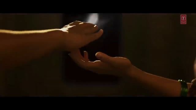 Falak Tu Garaj Tu Baras Tu ( Hindi ) | KGF Chapter 2 | Rocking Star Yash | #lovethescene смотреть онлайн