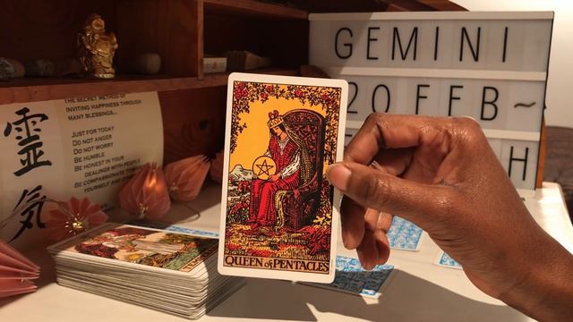 Gemini BE HONEST- WHAT DO YOU NEED?!! 20 February to 5 March Tarot Reading смотреть онлайн