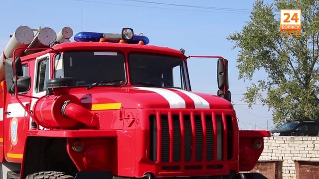 В Волжске вспыхнула мусорная свалка в нескольких метрах от жилых домов. (12.09.2018) смотреть онлайн