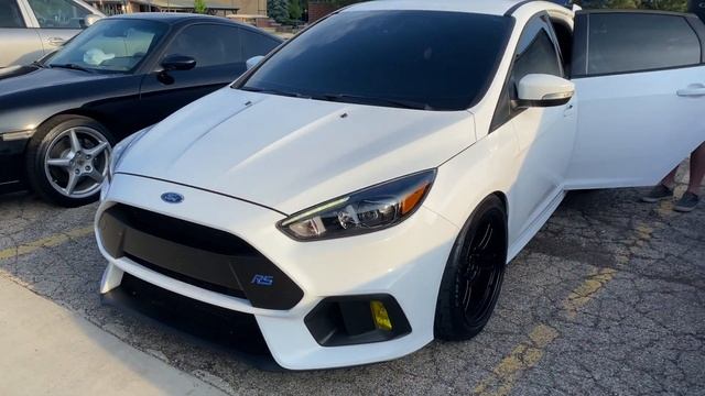 C-8, Lambos, Ferrari & More Show Up For Car Meet смотреть онлайн