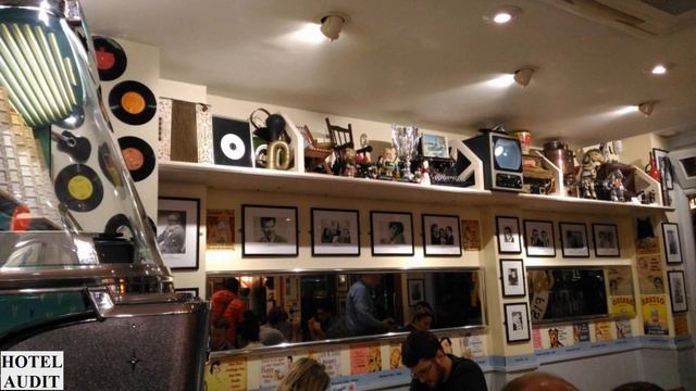 Отдых Видео Куда поехать Великобритания Лондон Poppies Fish & Chips 1 1 Hotel Audit Отель Аудит смотреть онлайн