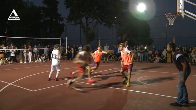 Сухум-чемпион. В Абхазии завершился турнир по стритболу. смотреть онлайн