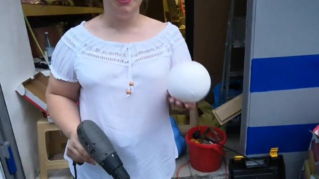 Как сделать отверстие в пенопласте за 1 секунду? смотреть онлайн