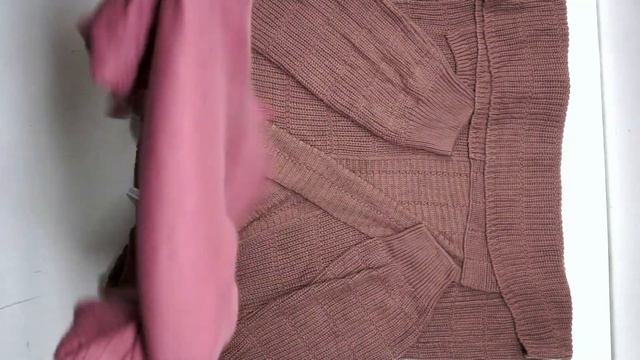 Мешок № 6674. Свитера КРЕМ EU. Арт 6033. Вес 19,6 кг. Кол-во 54 шт.