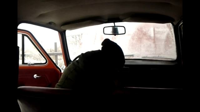 Заводим ЗАЗ 968 Запорожец зимой в -15,после 2 х месяцев простоя смотреть онлайн