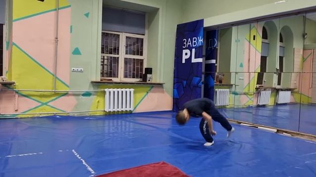 Колесо с двумя фляками. смотреть онлайн