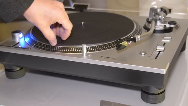 Technics' SL-1200GR turntable cuts back to cut the price in half смотреть онлайн