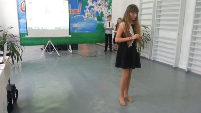 Живая классика. Г. Х. Андерсен «Девочка со спичками». Читает Загадаева Александра (6 кл) смотреть онлайн