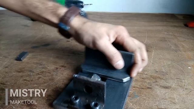 Make A Metal Mini Drill Vise || DIY HomeMade Tool