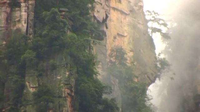 Zhangjiajie National Forest Park, China (A Rorne Tan Documentary Film 2014) смотреть онлайн