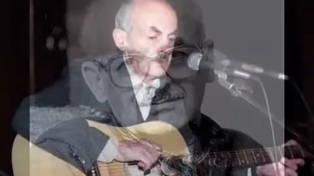 Песня "Бери шинель, пошли домой" (видеоклип). Автор и исполнитель Булат Окуджава. смотреть онлайн