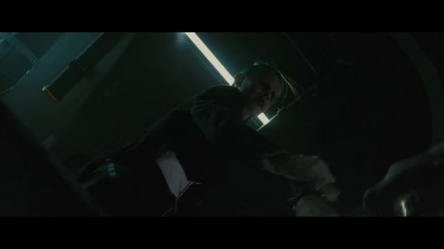 Christian Bale Shares His Thoughts On Joaquin's Joker смотреть онлайн