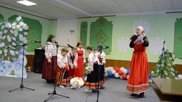 Фольклорный ансамбль Звонница - Колядовщики.(Одно из первых выступлений ансамбля.) смотреть онлайн