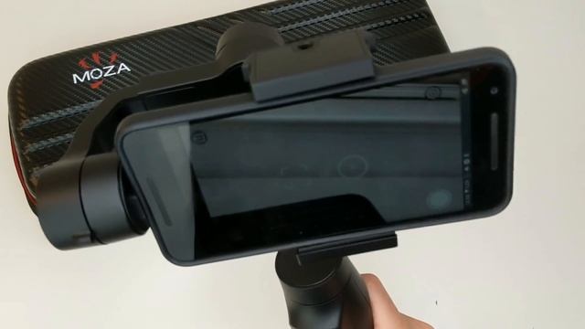 MOZA Mini-Mi Smartphone Gimbal. Best Gimbal under $150? смотреть онлайн