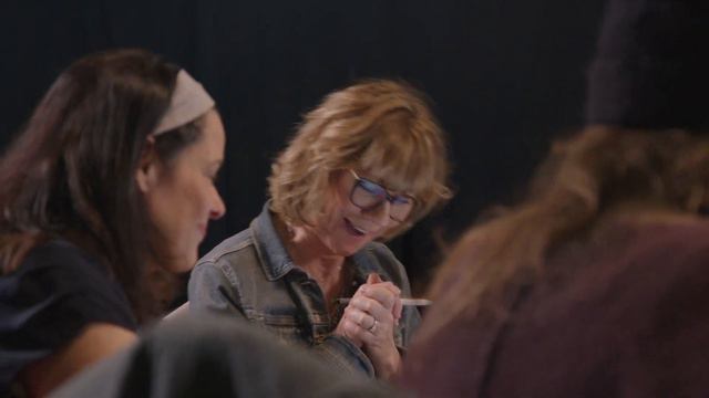 Rire aux larmes avec Geneviève Brouillette смотреть онлайн