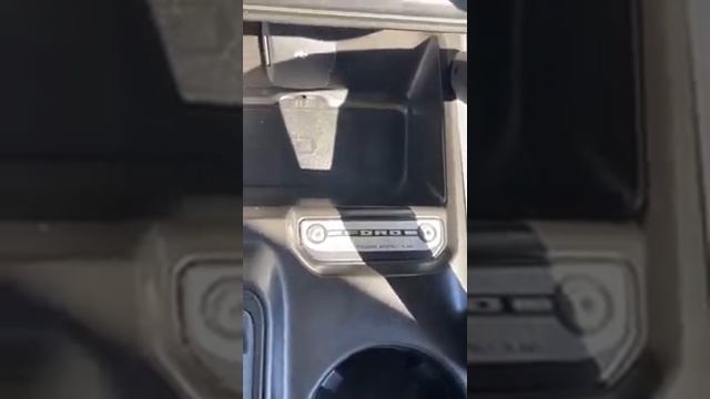 Varsity Ford - 2021 Bronco OUTER BANKS Edition Live Walk Through смотреть онлайн