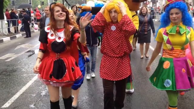 Новороссийск. Акуна Матата на параде 1мая.