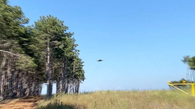 Заходы на посадку Су-27 су-30 су-35 смотреть онлайн