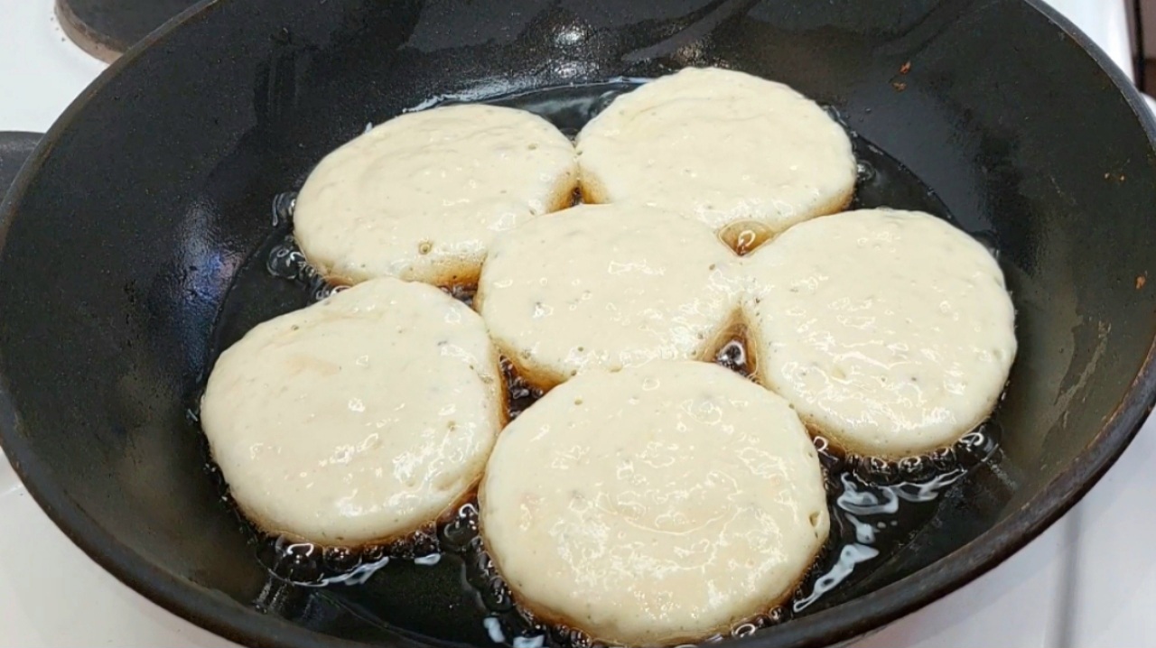 Беру яблоко и мука.Научил АРАБСКИЙ ПОВАР. Целая гора вкуснятина готово. Идеально подходит на завтрак смотреть онлайн