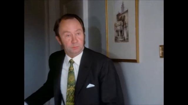 Roger Moore, Tony Curtis and Girls, Girls, Girls in The Persuaders! смотреть онлайн
