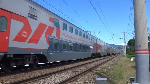 ЭП20 042 с двухэтажным поездом №104 Москва - Адлер. смотреть онлайн