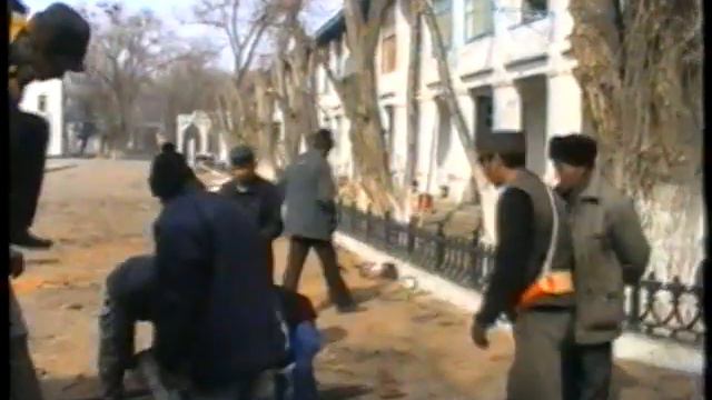 Атырау - Как кронировали деревья * 1 часть * 2001 год смотреть онлайн