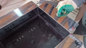 Установка топочной дверцы на нержавеющий короб(туннель) 2021, сочетание защиты и надёжного креплени