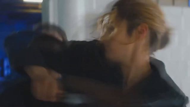 Divergent AMV | Дивергент | I'm alive смотреть онлайн