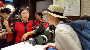 Как платить в Китае. Оплата в КФС через вичат (вэйсинь)