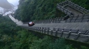 Самая эпичная реклама Range Rover Sport SVR Вызов дракона 99-999