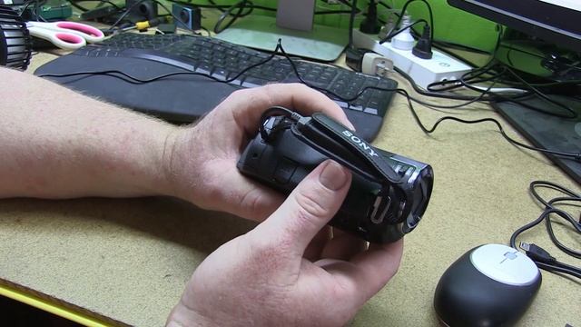 Review on the Sony video Cam Recorder HDR-CX405 English смотреть онлайн