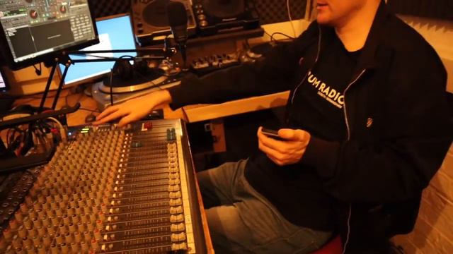 The Interview at Brum Radio in Digbeth смотреть онлайн