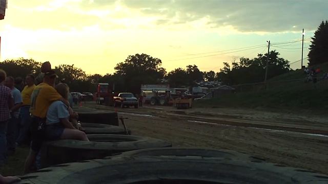2009 Jacktown Fair Truck Pulls--Street Diesel--Ron Six смотреть онлайн