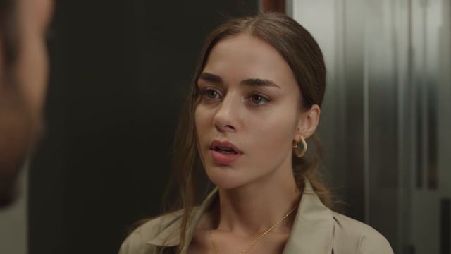 Cam Tavanlar 4. Bölüm смотреть онлайн