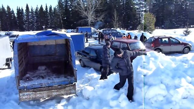 Соревнования самодельных снегоходов Острожка 2013. смотреть онлайн