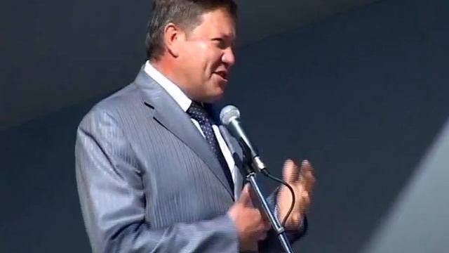 1.09.11 ЧГУ вручение студенческих билетов.avi смотреть онлайн