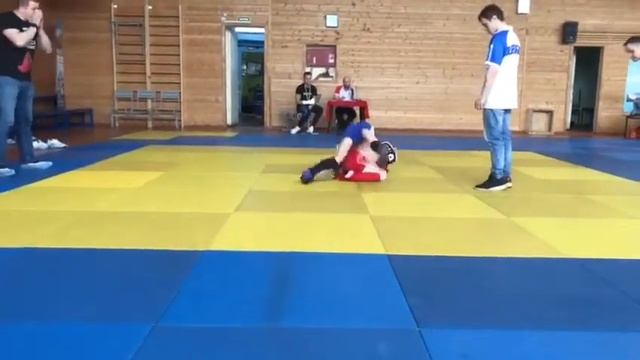 Кубок северо запада по боевому Самбо боец Серебряков Василий КЕA-fighting победа тко 33 кг смотреть онлайн