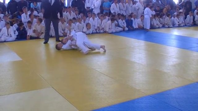 Филатов Ю. 1 схватка ДЗЮДО Феодосия 17.11.2012 смотреть онлайн