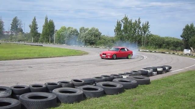 Дрифт на Автосейшн2015 Великий Новгород смотреть онлайн