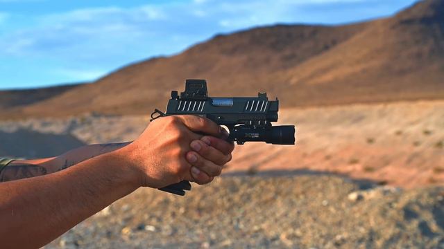 Battle of the Ports! | Chunk Port vs. Stacc Port | Monsoon Tactical & Vulcan Machine Werks смотреть онлайн