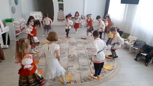 Тыдзень беларускай мовы Яслі - сад № 11 г.Слуцка смотреть онлайн