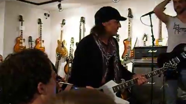 Джеймс Коттак, Matthias Jabs, Pawel Maciwoda - MJ Guitars смотреть онлайн