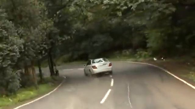 Mercedes-Benz C 63 AMG & C 200 - FLY WHEEL - Part 2.wmv смотреть онлайн