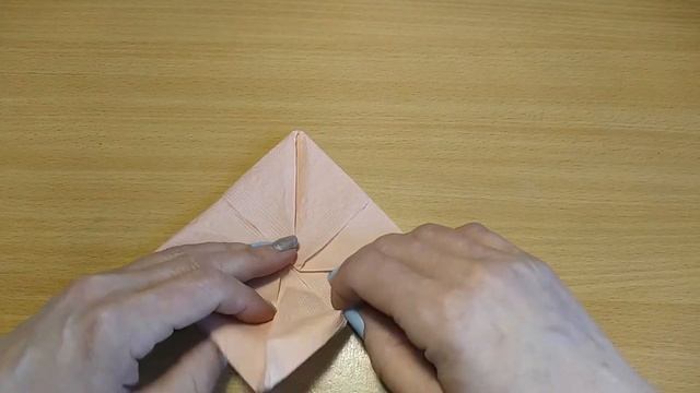 КРАСИВАЯ САЛФЕТКА ДЛЯ СЕРВИРОВКИ СТОЛА! Как красиво Сложить Салфетку для Украшения стола!!! смотреть онлайн